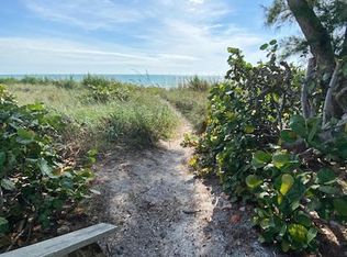 5611 Gulf Of Mexico Dr #202, Longboat Key, FL 34228