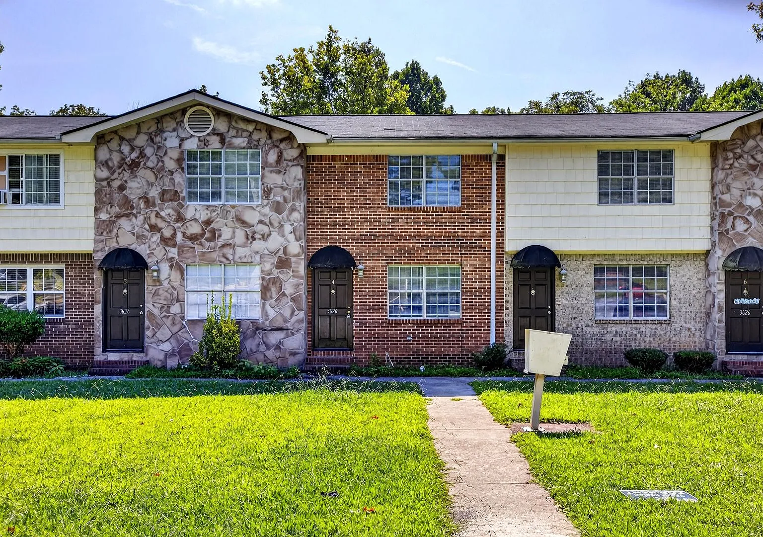 3626 N Ocoee St — Photo 1