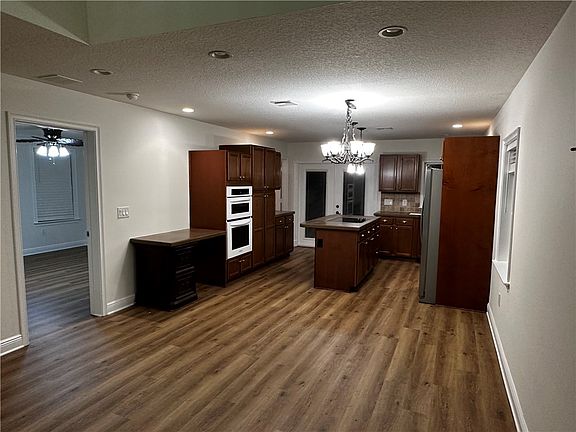 5th image of 655 61st Ave