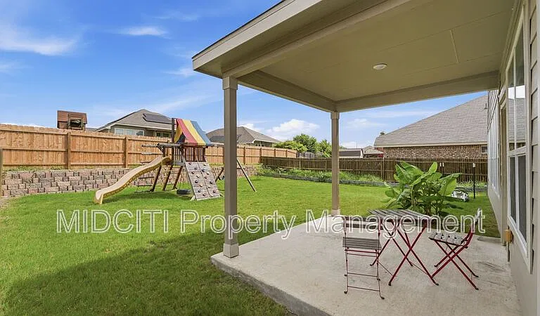 1858 Lauter Ln — Photo 42