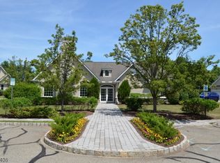 18 Schindler Ct, Parsippany, NJ