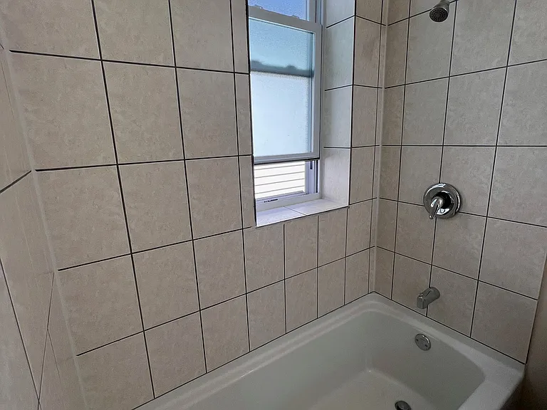 4449 N Broadway St #3 — Photo 9