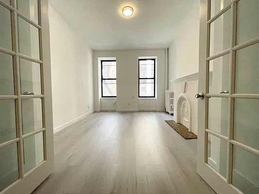 Rented by Douglas Elliman | media 14