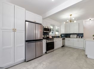 21 Chestnut Ave, Irvington, NJ 07111