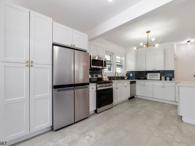 21 Chestnut Ave, Irvington, NJ, 07111