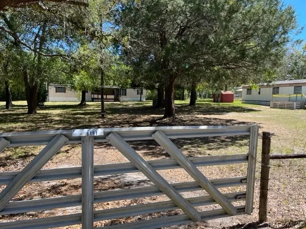 6191 S Redbird Ave, Lecanto, FL 34461