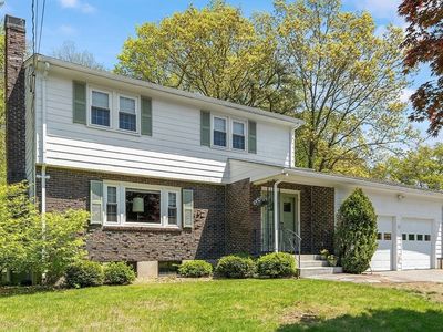 13 Old Stagecoach Rd, Bedford, MA, 01730