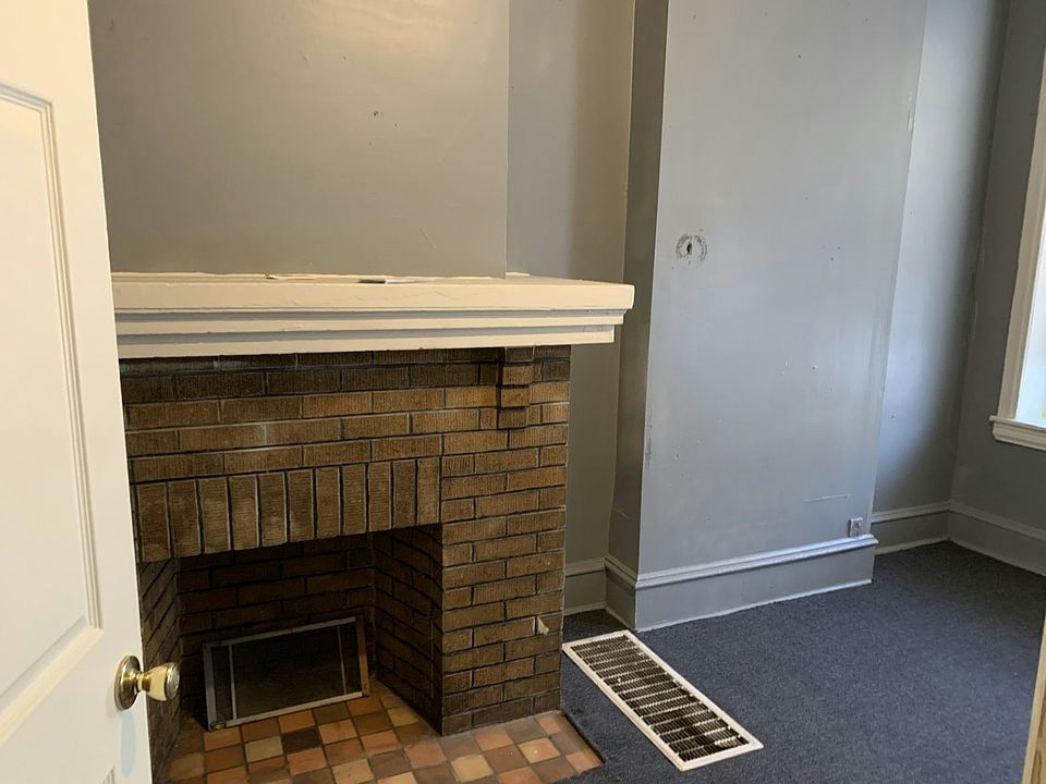1st image of 1916 E Orleans St Floor 1