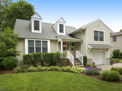 87 Hawthorne Dr, New Providence, NJ, 07974