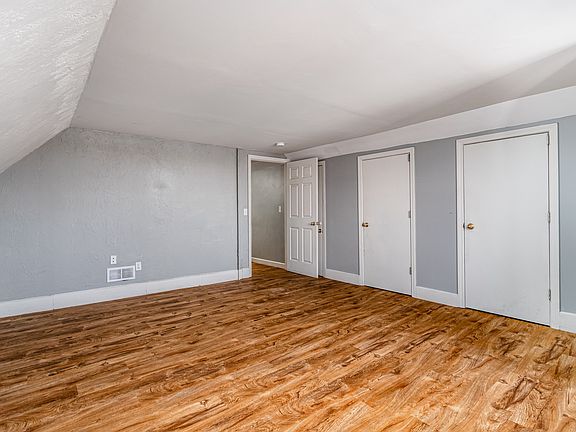 5th image of 9 Mount Vernon St Unit 3