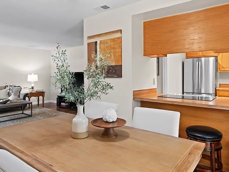 2535 Twin Creeks Dr — Photo 7