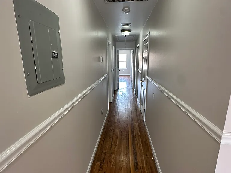 64 S 10th St #2 — Photo 7
