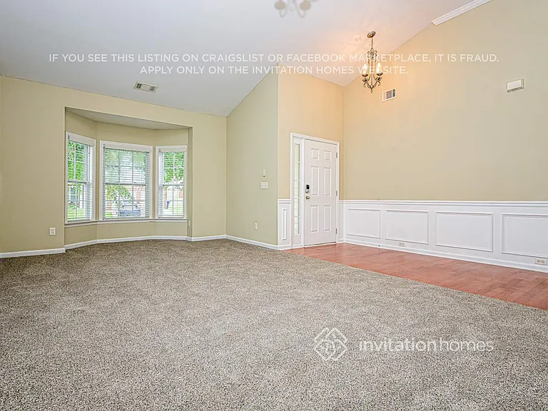 9103 Valleyview Ct — Photo 3