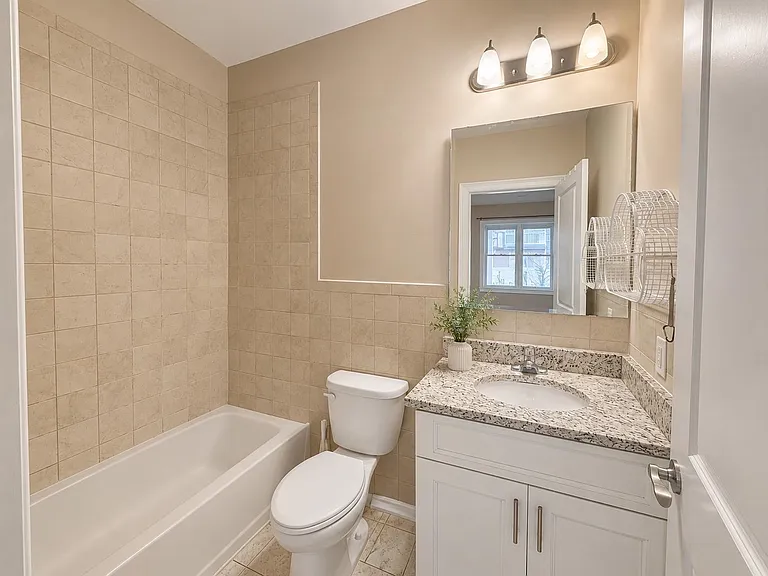 16 Fisk St #1 — Photo 5