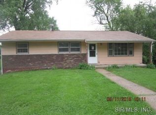 511 Bernard Dr, Belleville, IL 62223