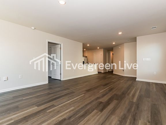 4th image of 2296 Courtina Way