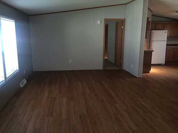 3rd image of 17113 Kropf Ave