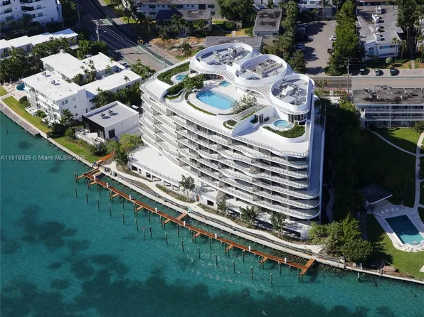 1135 103rd St #703, Miami Beach, FL 33154