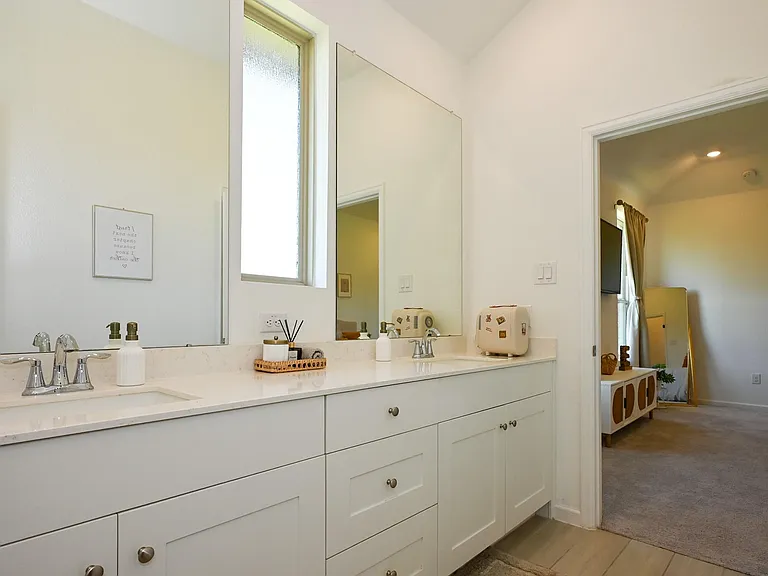 3057 Pensacola Dr — Photo 14