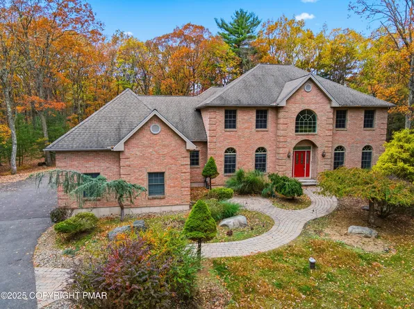 705 Garden Ct, East Stroudsburg, PA 18301