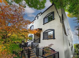 1820 24th Ave APT 202, Seattle, WA 98122