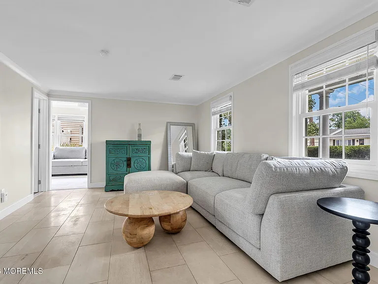 2225 Riviera Pkwy — Photo 4