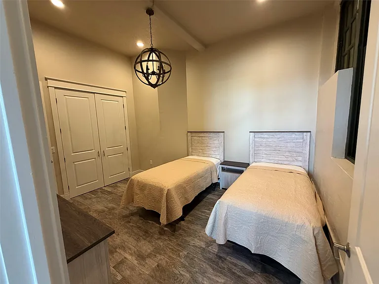 2504 Church St #3 — Photo 7