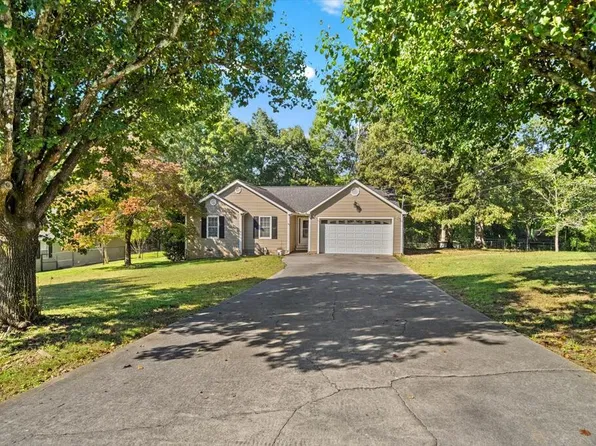 331 Bethany Dr, Dalton, GA 30721