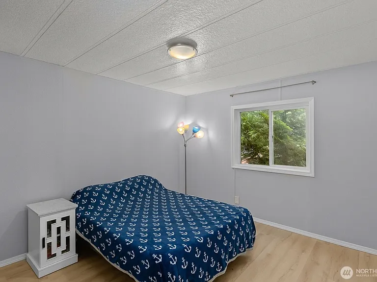 9217 32nd St SE — Photo 9