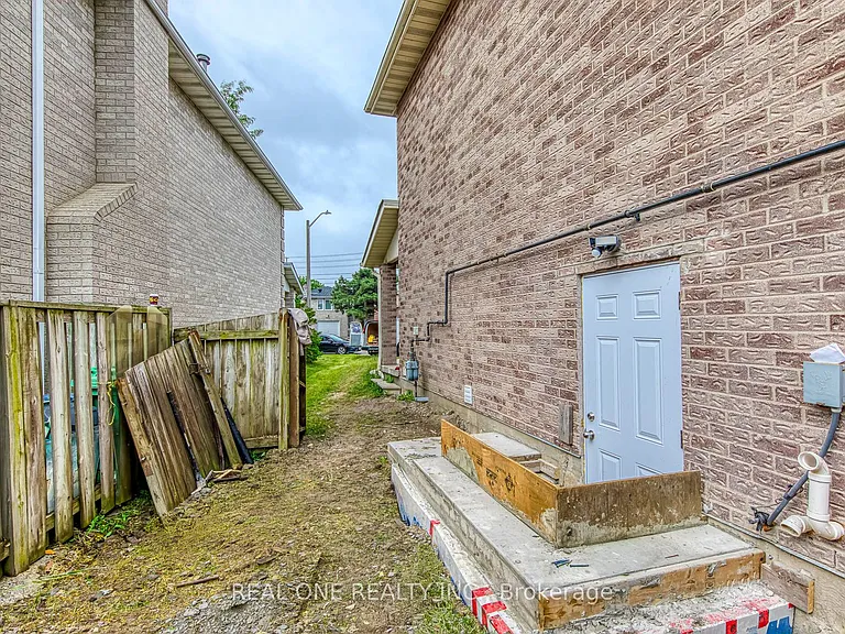 655 Paragon Pl E #BASEMENT — Photo 18