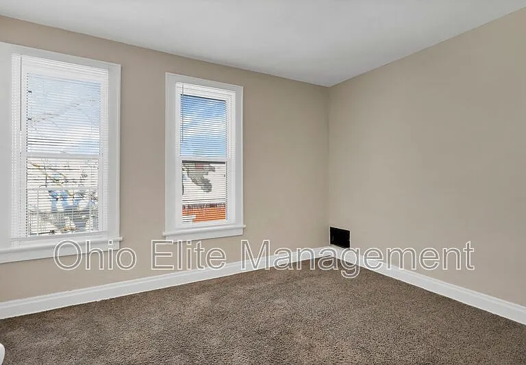 775 S 17th St — Photo 19