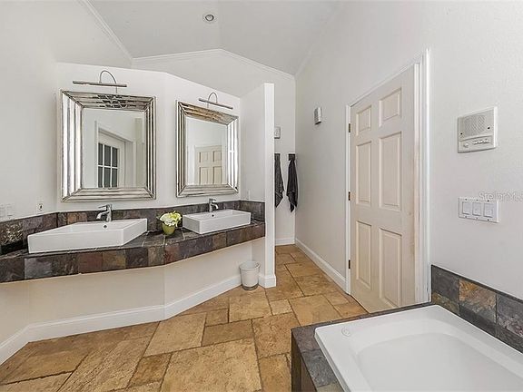 5th image of 514 Bayside Way