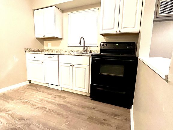 5th image of 3021 Westwood Northern Blvd #2