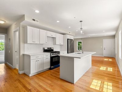 492 Cabot St #2, Beverly, MA, 01915