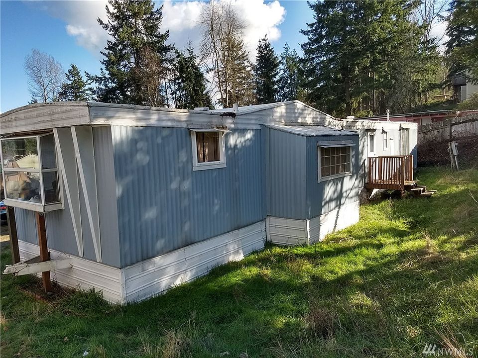 2nd image of 13501 215th Ave E