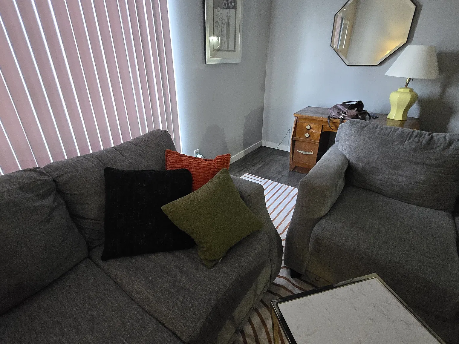 2 bed, 800 sqft, $1,325 — Photo 4