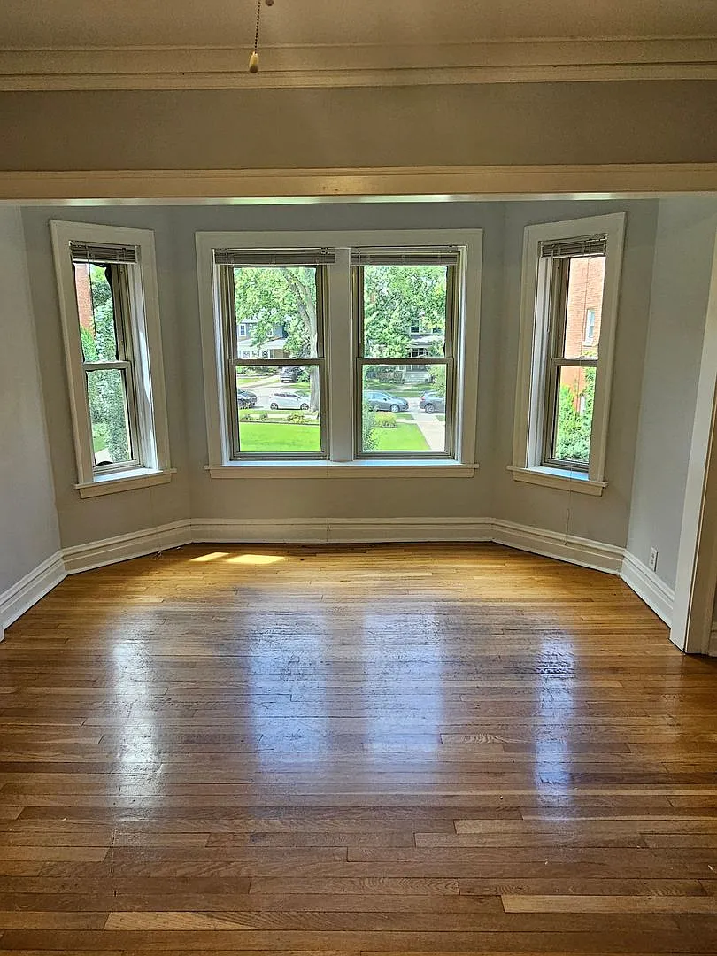 2247 Ridge Ave — Photo 2