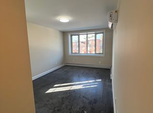 134 Booth Memorial Ave #1, Flushing, NY 11355