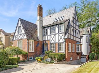 236 S Chandler Ave, Elmhurst, IL