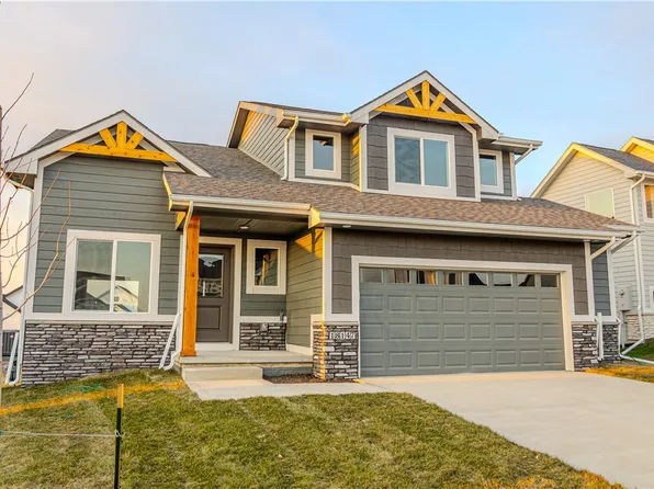18147 Alpine Dr, Clive, IA 50325