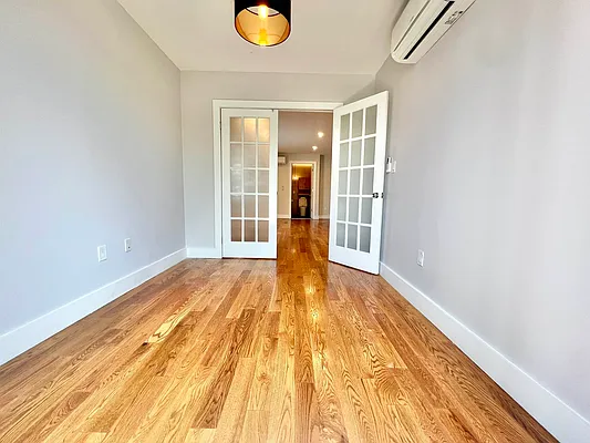 Rented by ERNY LLC | media 21