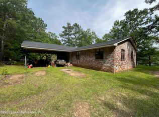 46 Crepe Myrtle Dr, Eclectic, AL 36024