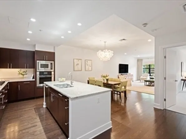 303 Columbus Ave Unit 302, Boston, MA 02116