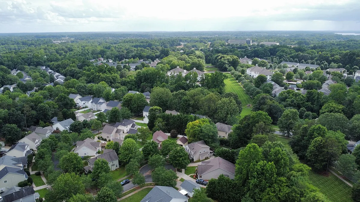 Building Photo - 9909 Adelie Ct