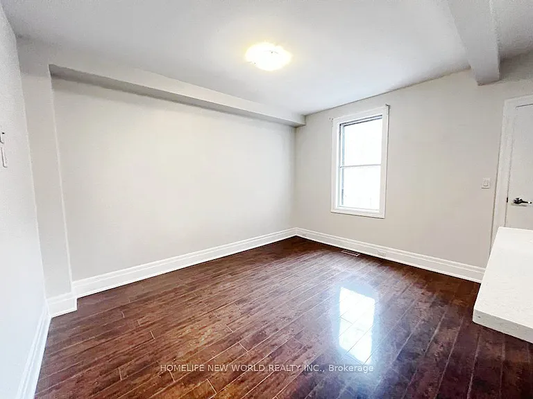 3 Roblocke Ave #MAIN — Photo 4
