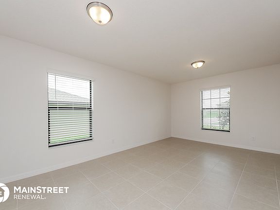 3rd image of 1463 Swan Lake Cir