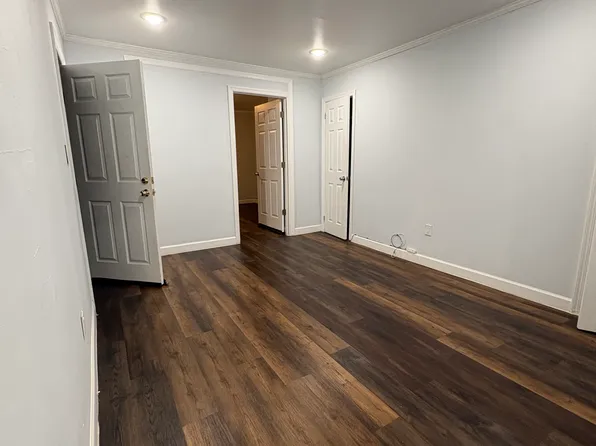 61 West 49th Street image 3 of 6