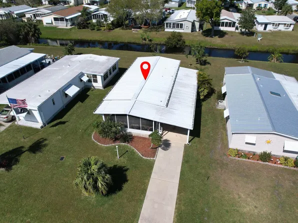 1072 Waterway Dr, Barefoot Bay, FL 32976