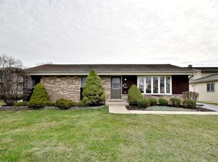 165 S Richard Ct, Addison, IL 60101