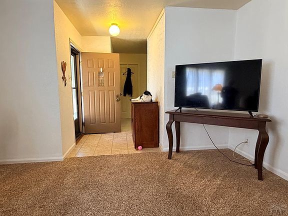 3rd image of 142 Douglas Ln
